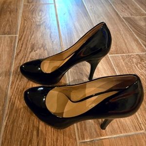 Via Spiga super high, black patent leather heels, size 6.5